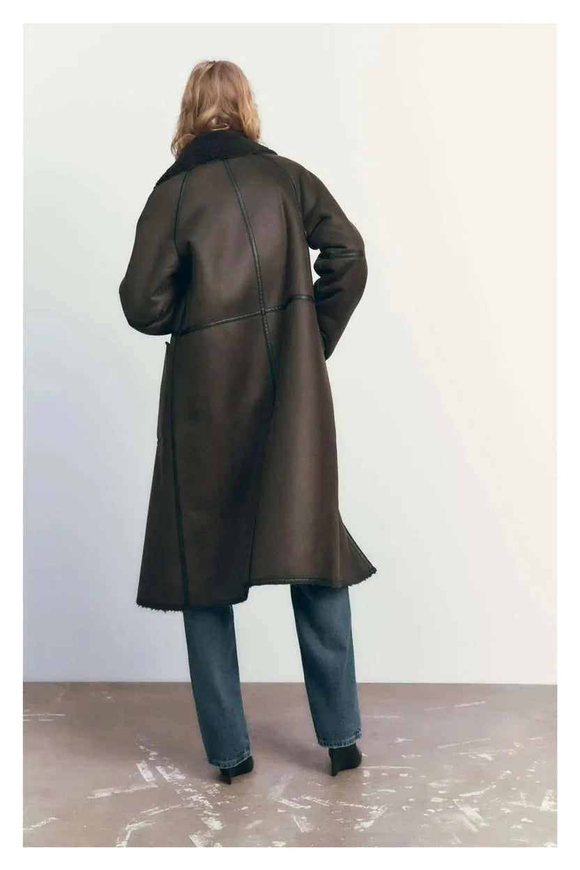 Refined long sleeve womenswear top