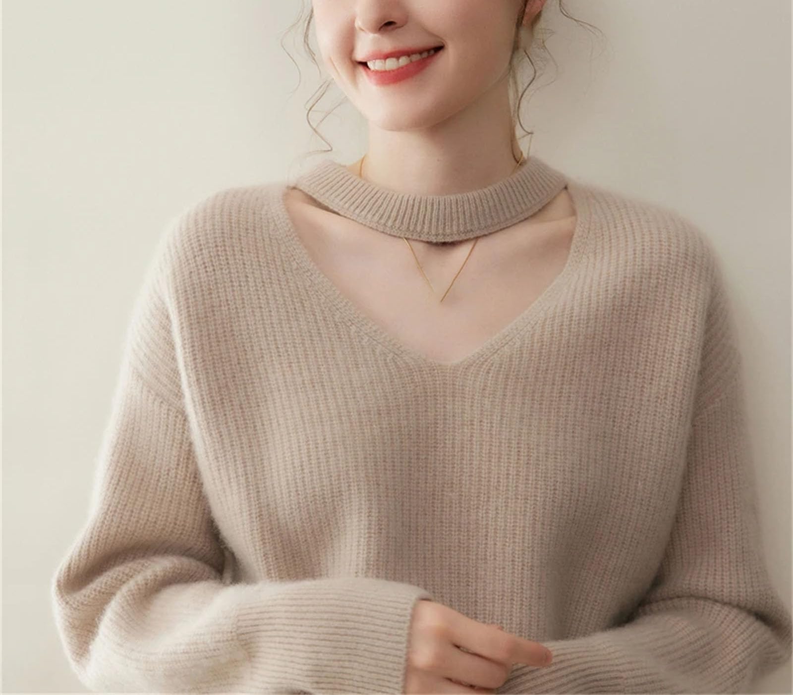 100% Cashmere V-Neck Pullover